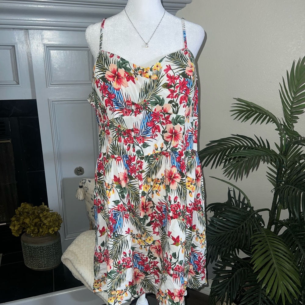 NWT New Look Multicolor Floral Tropical Dress